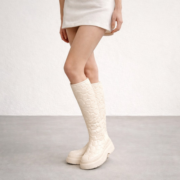Valentino Garavani Shoes - Valentino Garavani Boots 100% Authentic 3D Floral Roses Knee-High White 6 Luxury